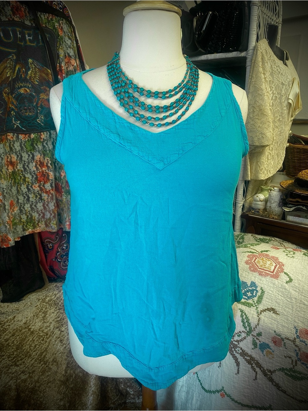 Vintage 80s - project piece (stain)100% cotton V-Neck Tank Top in Turquoise Blue